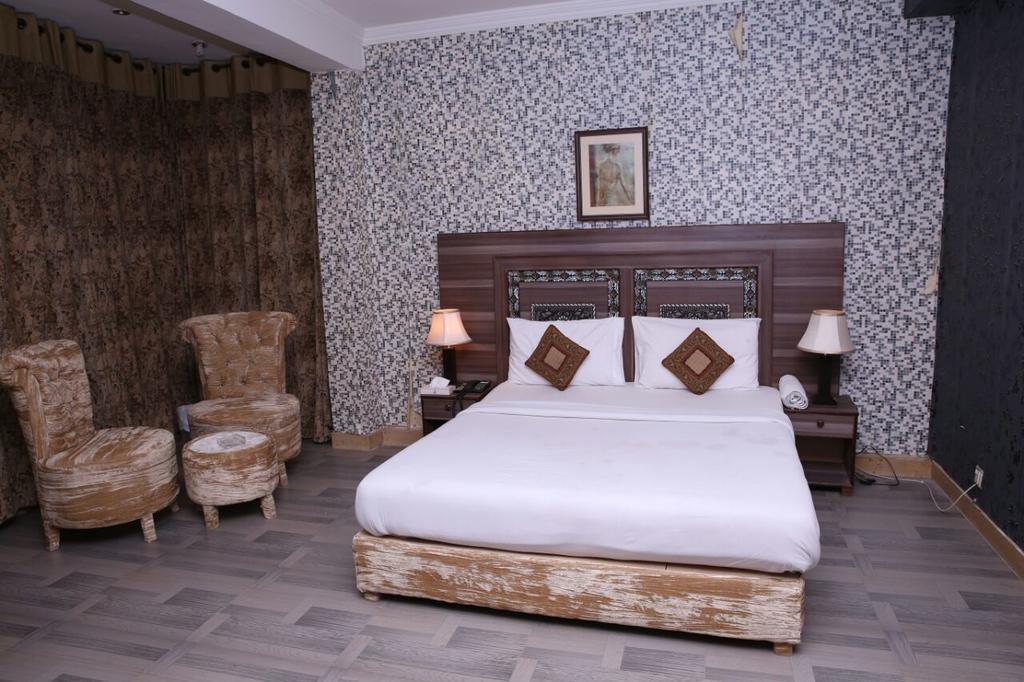 Safari Hotel Upper Mall Lahore Eksteriør bilde